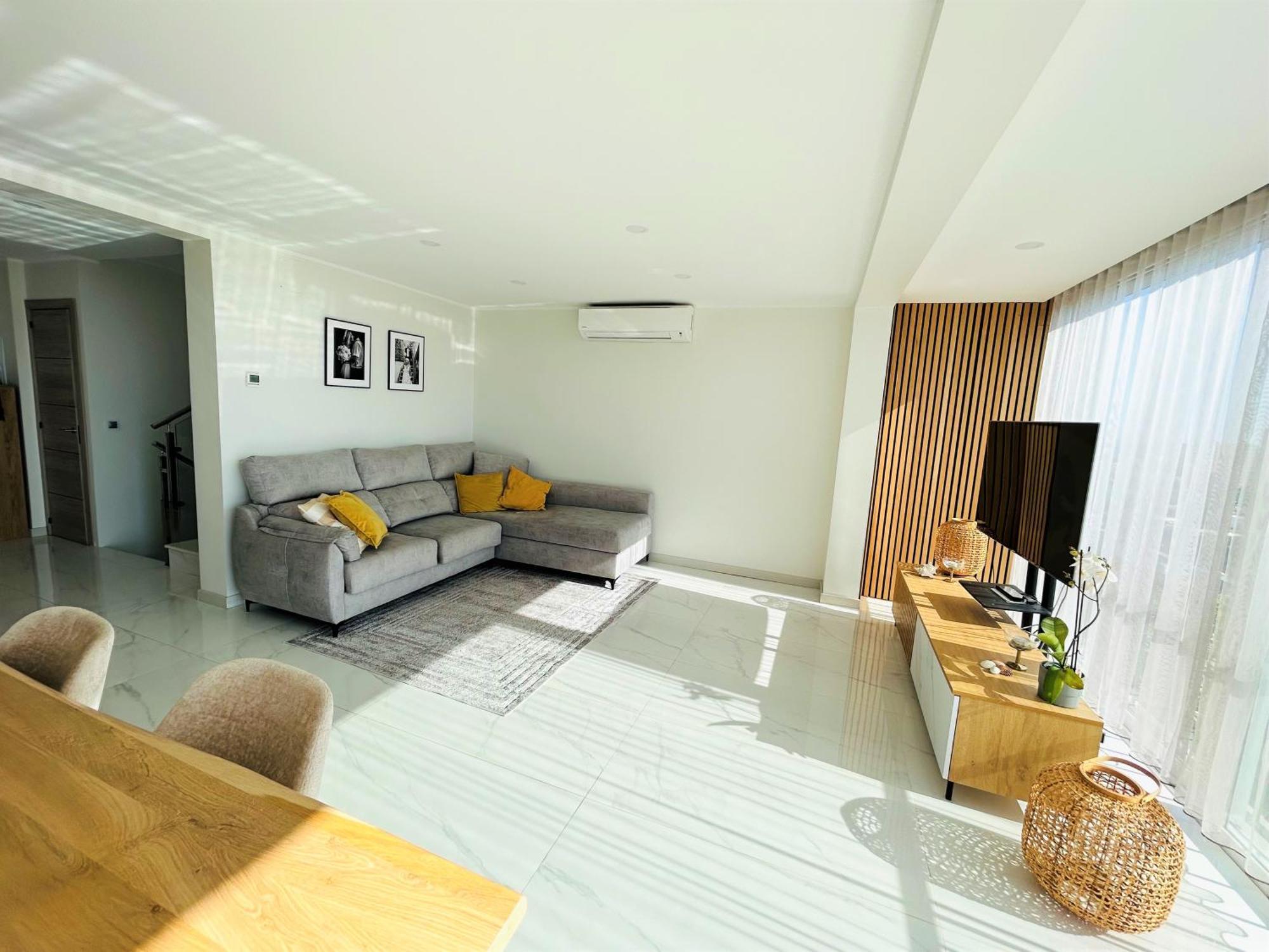Villa New Luxury Tuulia With Private Pool And Parking